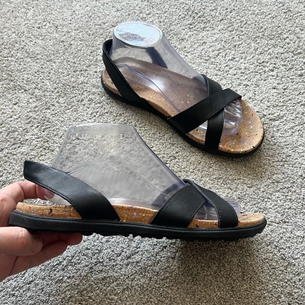 Merrell Black Cross-Strap Cork-Style Sandals